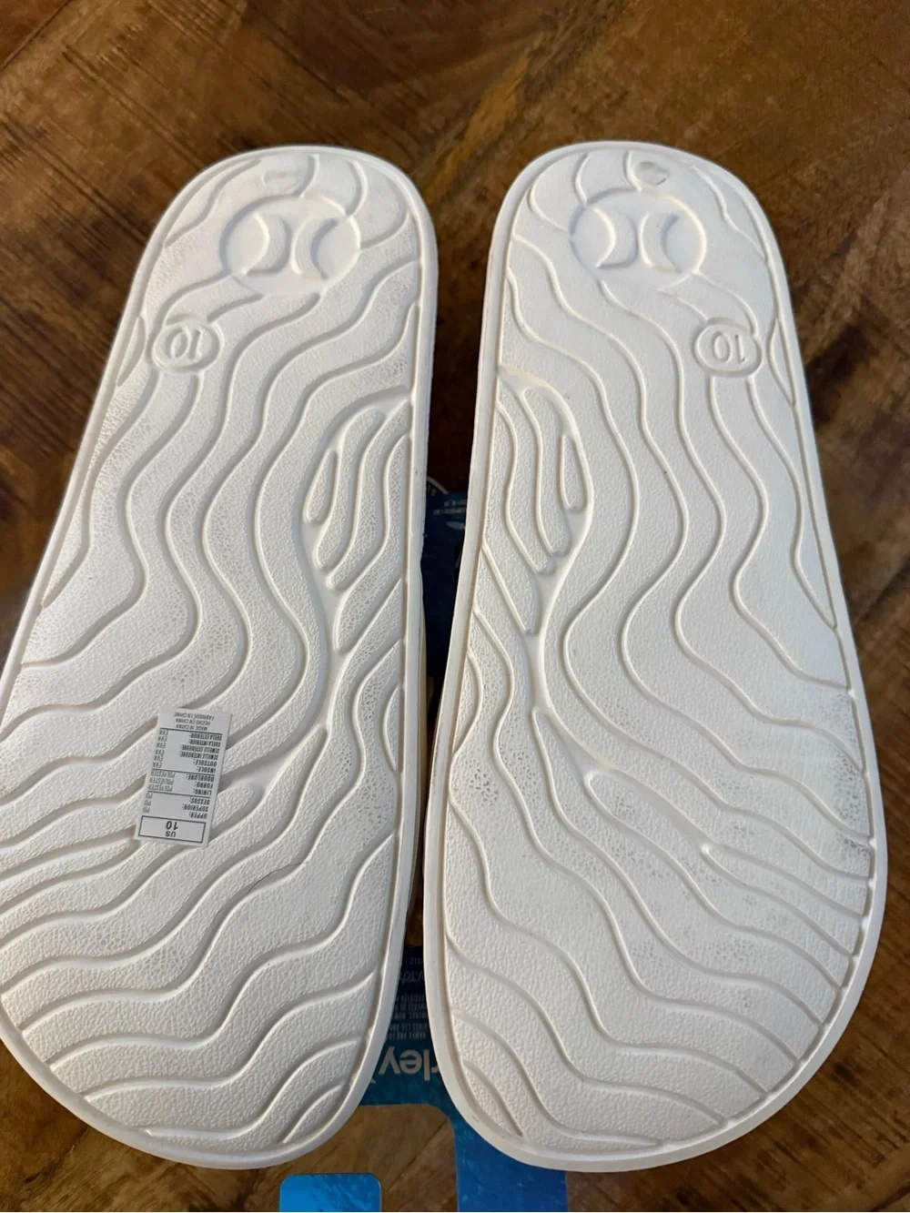 NWT Hurley Men’s Textured Outsole Non-Slip Grip Slides, Size 10